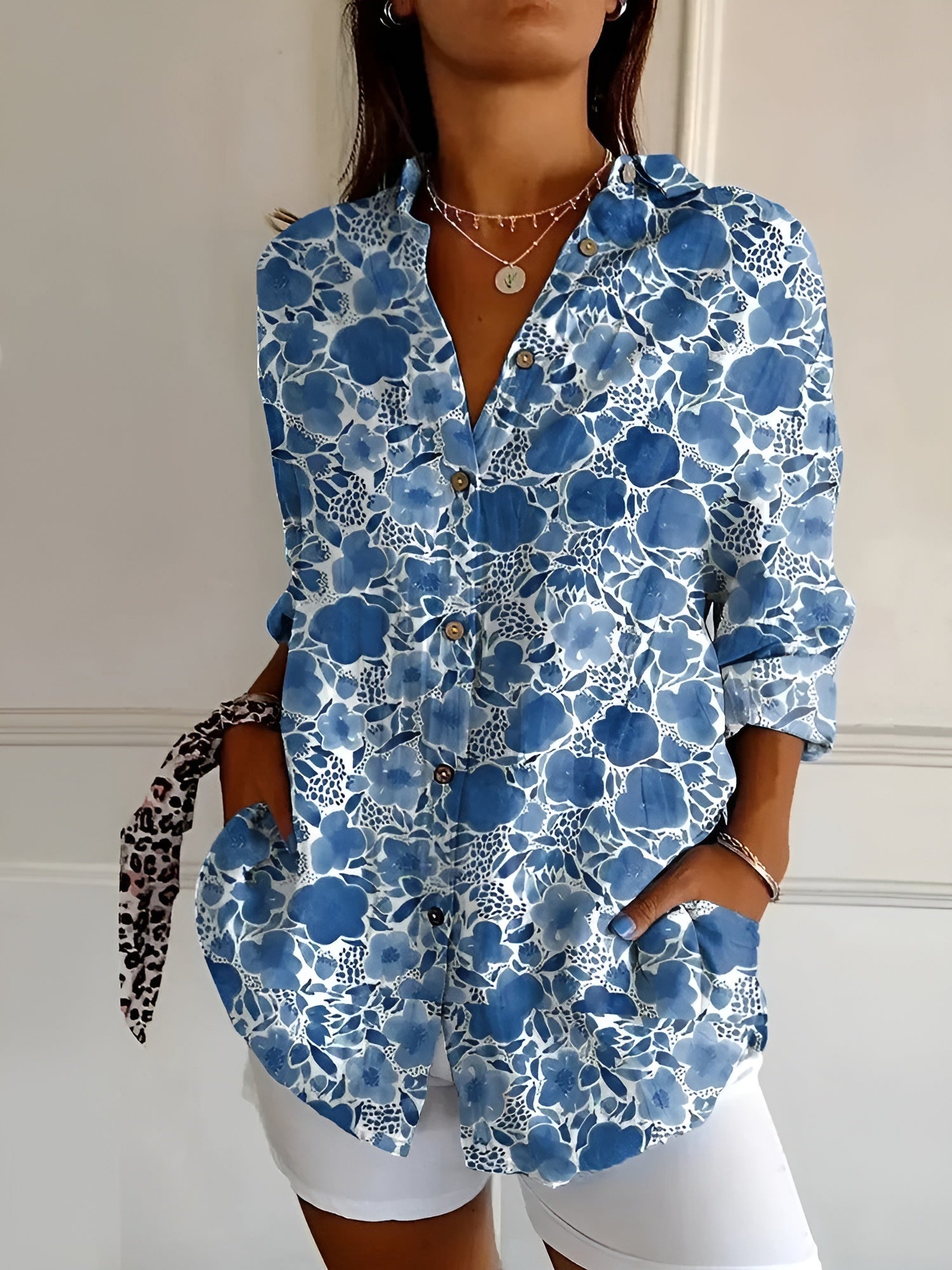Joie - Blusa con estampado floral y botones